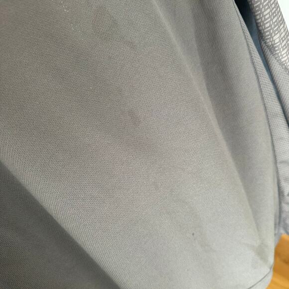 Reebok Detroit Red Wings NHL Athletic Training Hoodie - Picture 8 of 8